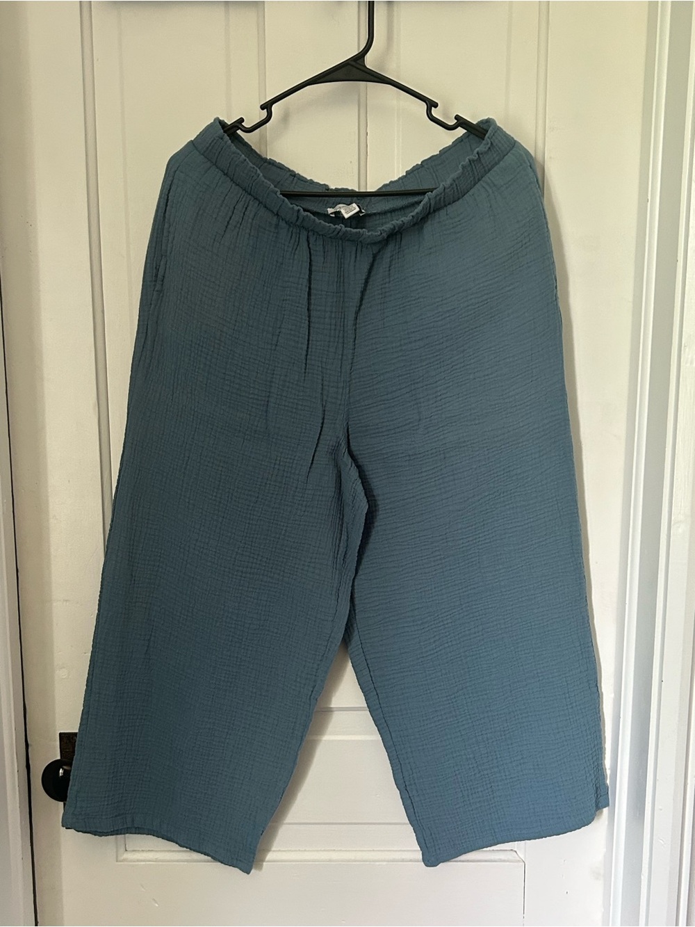 Jessica Simpson Teal Wide-Leg Capris